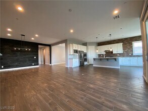 3120 Pavilio Dr in Henderson, NV - Building Photo - Building Photo
