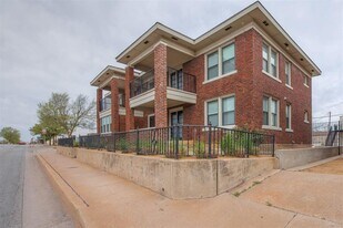 207 NW 23rd St in Oklahoma City, OK - Building Photo
