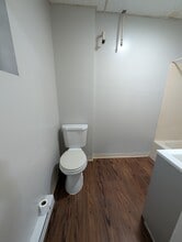 212-216 Lyman St, Unit 2L in Holyoke, MA - Foto de edificio - Building Photo