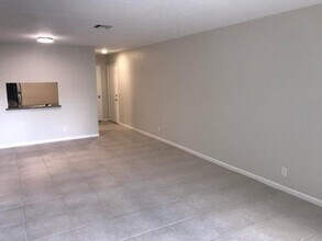 240 Croton Ave in Lantana, FL - Building Photo - Building Photo