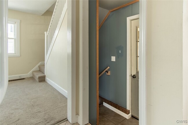 property at 122 E Hoard St