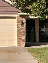 12310 Hunter Dr in Platte City, MO - Building Photo