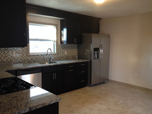 595 Broadway, Unit 3 BED Big CLEAN in Somerville, MA - Foto de edificio