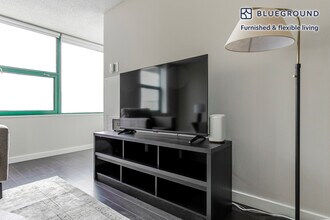 77 W Huron St, Unit SI FL20-ID1379 in Chicago, IL - Building Photo - Building Photo