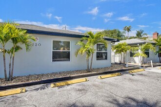 220 Walton Blvd in West Palm Beach, FL - Building Photo - Building Photo