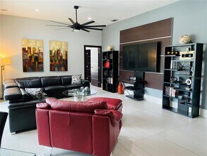 1917 Pamlynne Pl in Windermere, FL - Building Photo - Building Photo