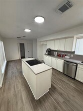8119 Amurwood Dr in Tomball, TX - Building Photo - Building Photo