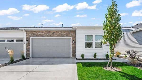 8555 W War Eagle St in Star, ID - Building Photo