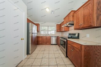 10628 NW 34th Ter in Yukon, OK - Building Photo - Building Photo