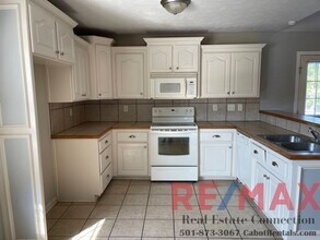 110 Weathering Dr in Austin, AR - Building Photo - Building Photo