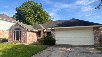 3522 Sheldon Dr in Pearland, TX - Building Photo