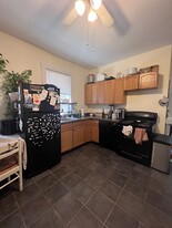 1210 Cambridge St, Unit 4 Apartamentos