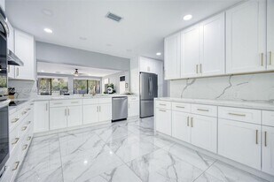 1030 SW 14th Terrace in Fort Lauderdale, FL - Building Photo