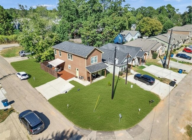 property at 16984 W Juneau St