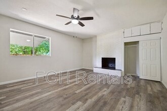 2215 Hays St in San Antonio, TX - Building Photo - Building Photo