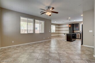 10984 Sardinia Sands Dr in Las Vegas, NV - Building Photo - Building Photo