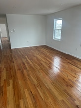 148-18 Huxley St, Unit 148-18 Huxley Street in Queens, NY - Building Photo - Building Photo