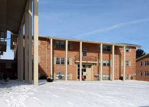 The Villages of Southwood in Youngstown, OH - Building Photo - Building Photo