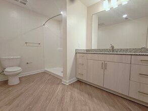 Springhouse Square in Charlotte, NC - Building Photo - Building Photo