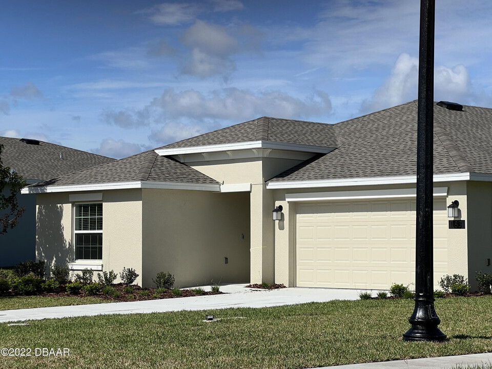 1183 Pacific Dunes Ct in Daytona Beach, FL - Building Photo