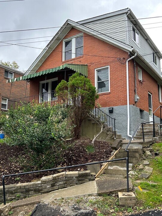2900 Roland in Pittsburgh, PA - Foto de edificio