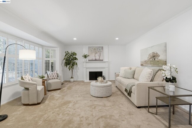 property at 2402 Royal Oaks Dr