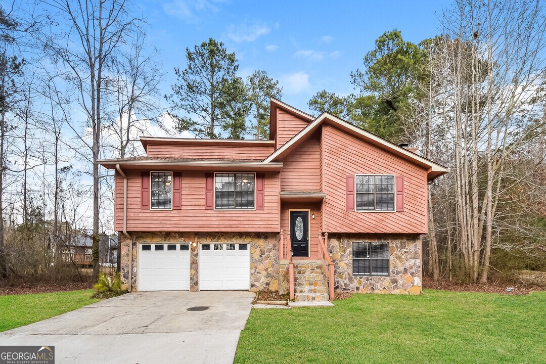 640 Butterfield Ln in College Park, GA - Building Photo