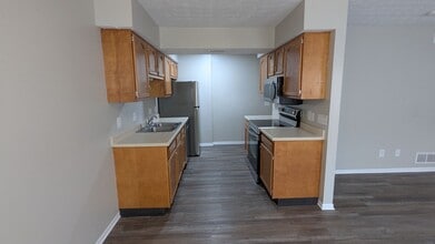 873 Kerns Dr NE in Bolivar, OH - Building Photo - Building Photo