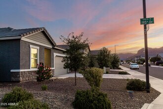 19531 W Palo Verde Dr in Litchfield Park, AZ - Building Photo - Building Photo