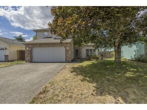 1712 SE Solomon Loop in Vancouver, WA - Building Photo - Building Photo