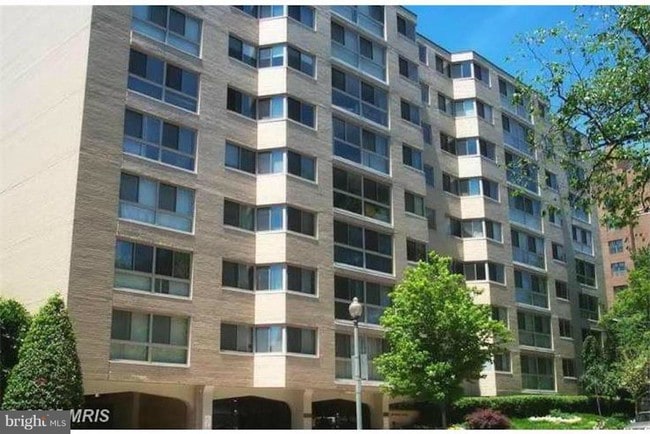 property at 922 24th St NW
