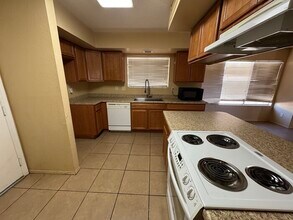 4774 W Piute Ave in Glendale, AZ - Building Photo - Building Photo