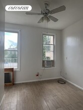 110 Jackson St in Brooklyn, NY - Foto de edificio - Building Photo