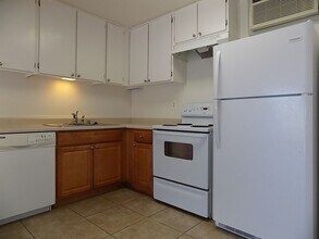 4136 Manzanita Dr in San Diego, CA - Building Photo - Building Photo
