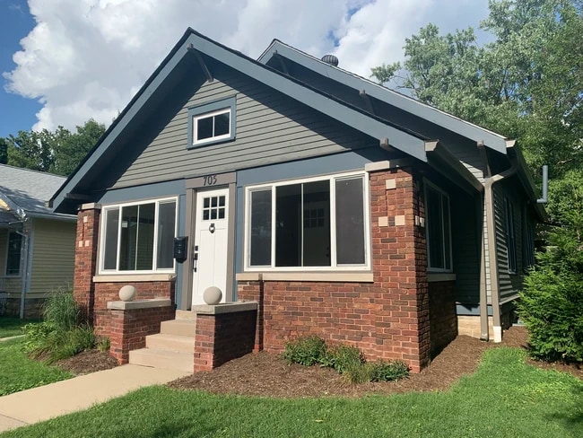 property at 705 S Park Ave