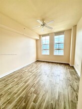 3001 NE 185th St, Unit #605 in Aventura, FL - Building Photo - Building Photo