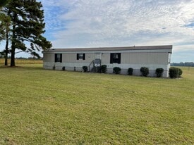 2125 Bud Hawkins Rd in Dunn, NC - Building Photo