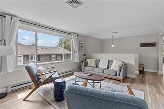 57 Allston Ave in Middletown, RI - Building Photo - Building Photo