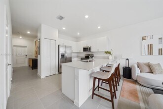 33738 SW 194th Pl in Homestead, FL - Building Photo - Building Photo