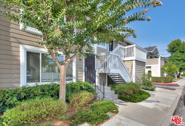 700 W Walnut Ave in Orange, CA - Building Photo - Building Photo