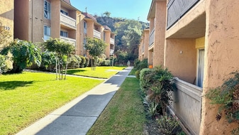 6901 Alvarado Rd, Unit 2 in San Diego, CA - Building Photo