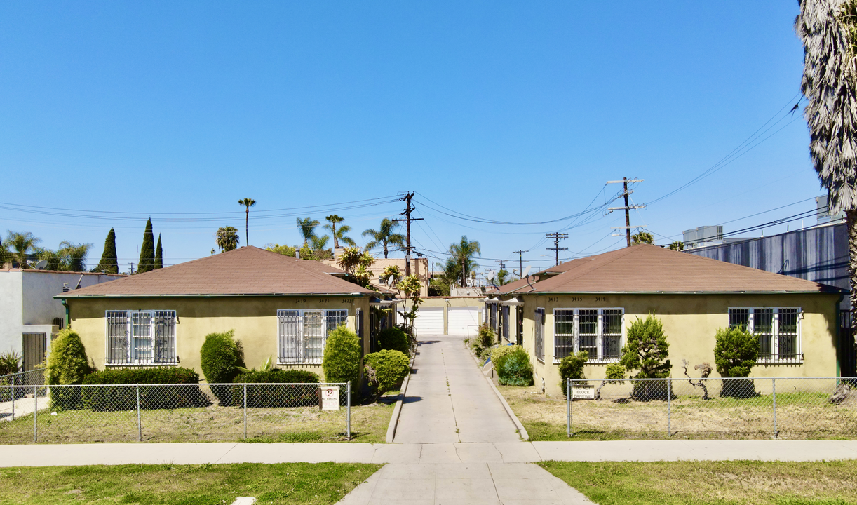 3413-3419 12th Ave in Los Angeles, CA - Building Photo