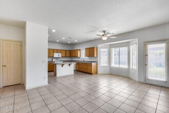 17435 W Saguaro Ln in Surprise, AZ - Building Photo - Building Photo