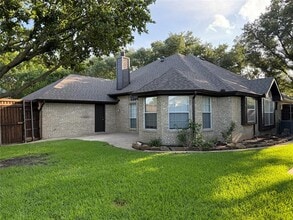 6706 Springmeadow Ln in Rowlett, TX - Building Photo - Building Photo