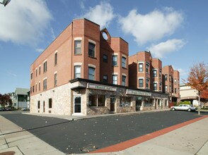 321-329 Franklin Ave in Hartford, CT - Building Photo - Building Photo