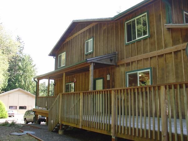 property at 759 SE Indian Trl Ave
