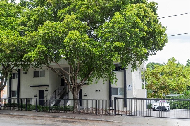 property at 1091 SW 4th St
