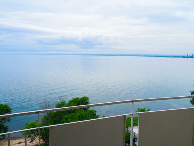 Lakeshore Towers