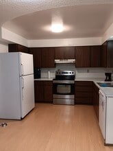 2709 N Ash St in La Grande, OR - Building Photo - Building Photo