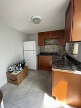 8609 Blossom Ave in Tampa, FL - Building Photo - Building Photo
